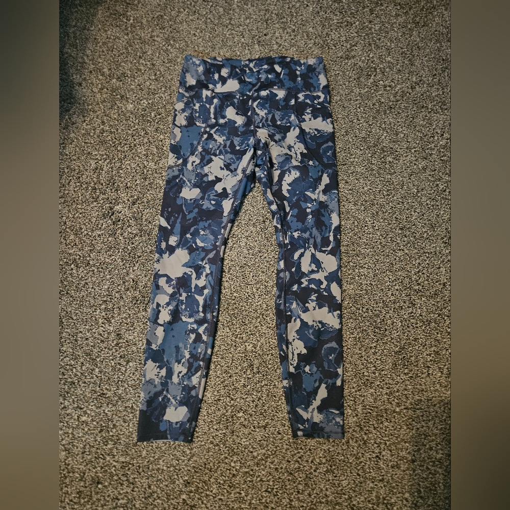 Duluth Women's Blue Camouflage Leggings Large